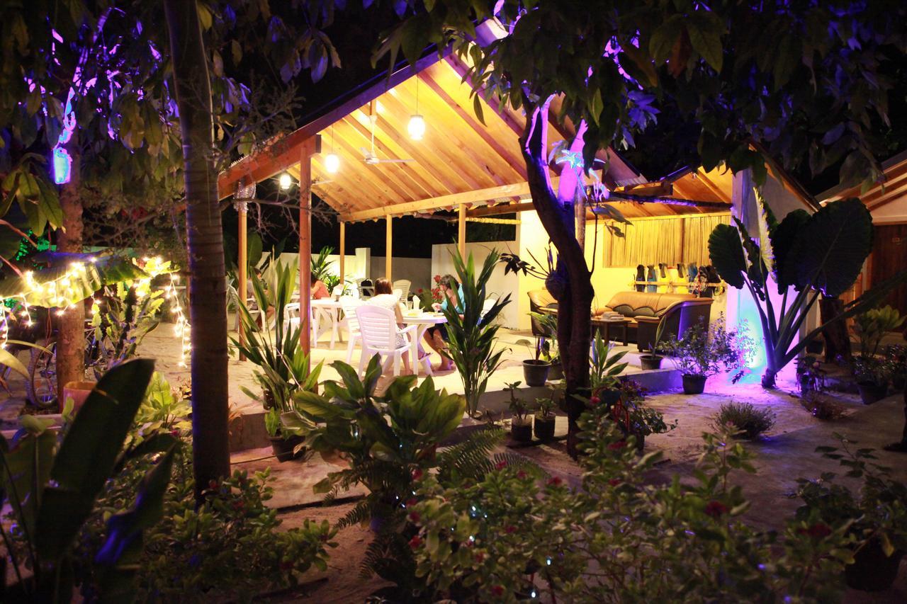 Resten Inn Thoddoo Buitenkant foto